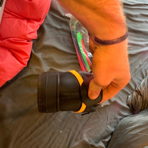 Nike AF1 Swoosh Pack size 10.5. Worn 2 times. - Picture 4 of 5